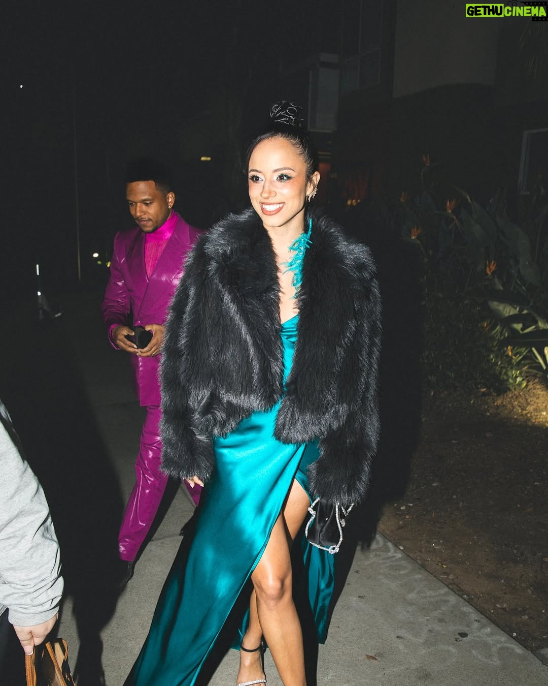 Kiana Madeira - 14.9K Likes - Oh, how we danced 😍 Thank you @vanityfair for having us at the Young Hollywood Vanities Party ♥️ 

📸 @shotbyorion 
👗 @mrenriquemelendez 
💁🏽‍♀️ @chousner 
💄 @taylourchanel 
👏🏽 @tfg.pr 
🪡 @auntfunkyscloset 
♥️♥️ @alyssa_rabie & @meganzina 

#VFVanities