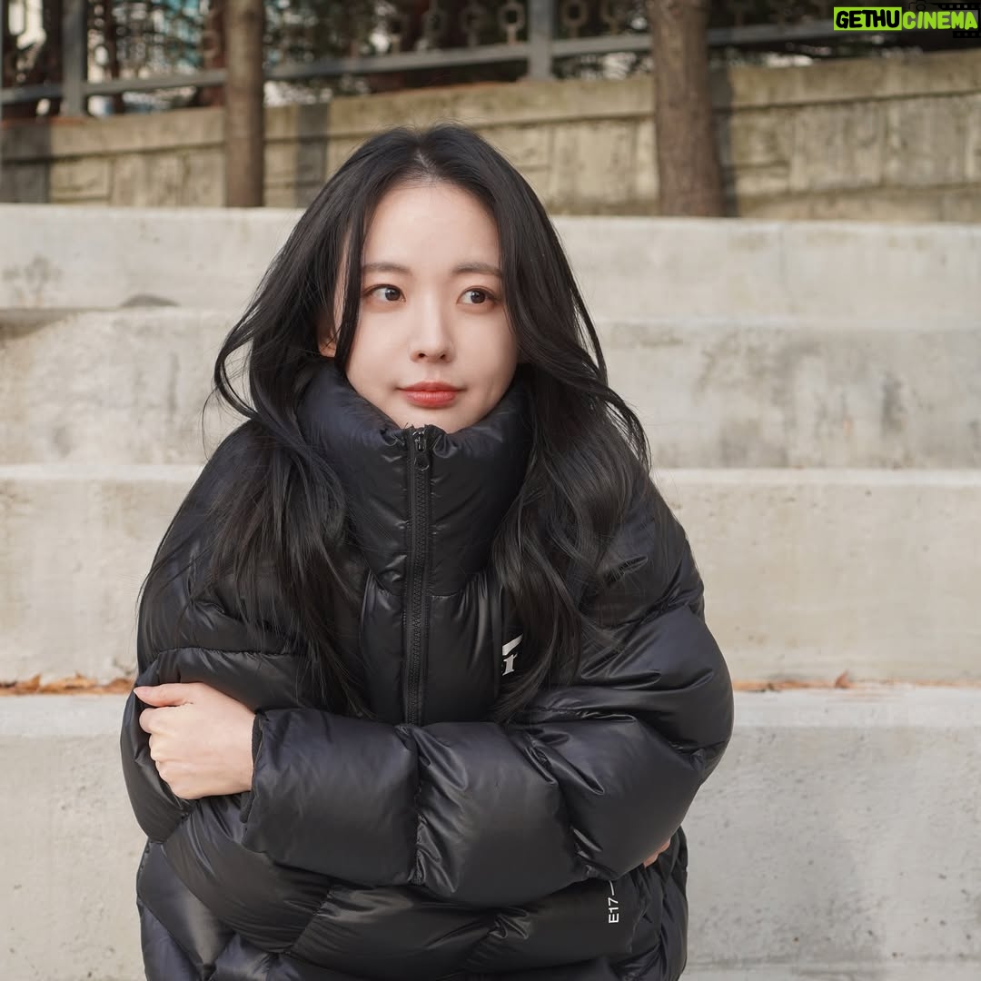 Kim Chae-eun - 8.6K Likes - 겨울 음미하기 (진지)
