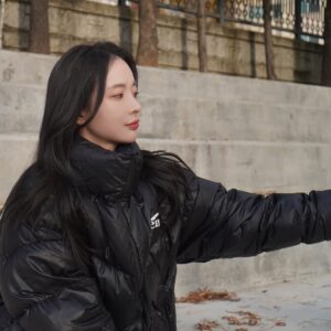 Kim Chae-eun Instagram - 겨울 음미하기 (진지)