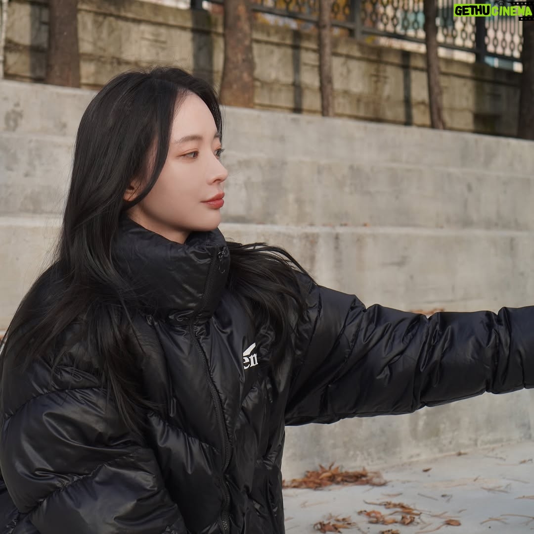 Kim Chae-eun - 8.6K Likes - 겨울 음미하기 (진지)