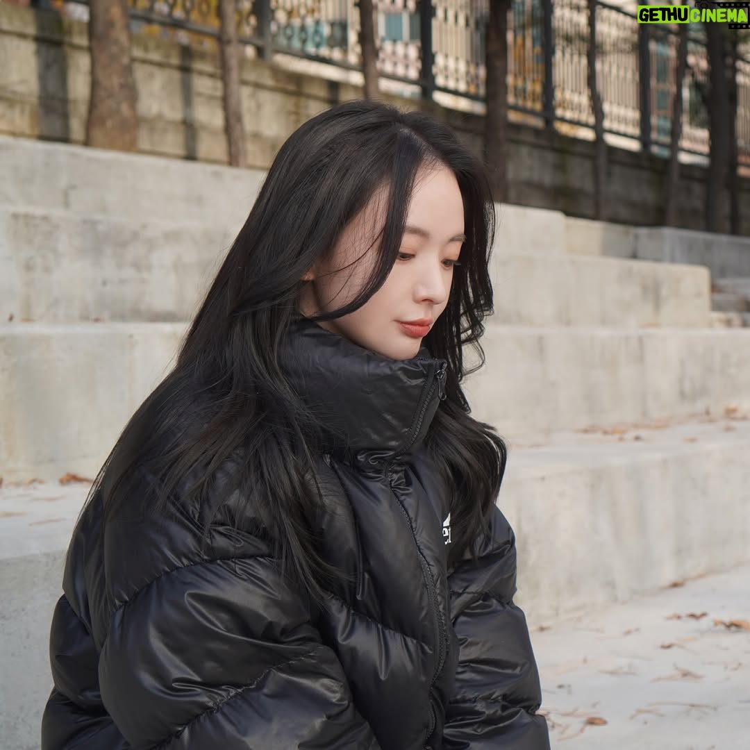 Kim Chae-eun - 8.6K Likes - 겨울 음미하기 (진지)