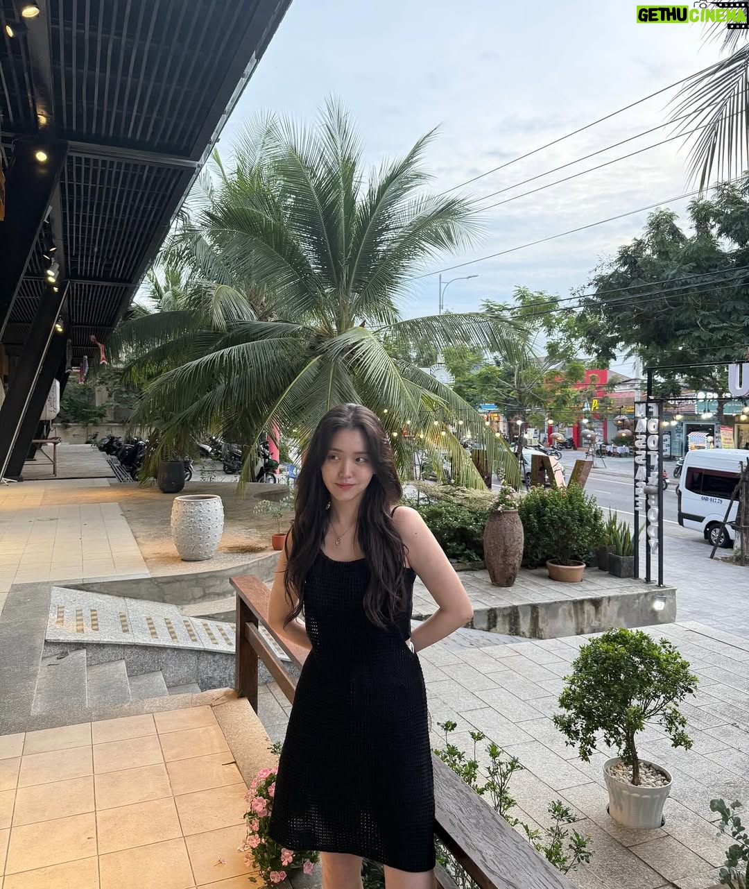 Kim Ji-eun - 234.1K Likes - 🌴🏖️🥥🥖