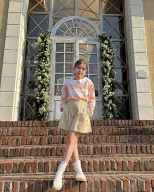 Kim Yu-ha Instagram - #협찬 @nepakids.official 
캐쥬얼하면서 세련된 꾸안꾸 봄나들이룩🧡💛 

🏷️ 캔디 큐롯 세트 / PALE PEACH / 130
#네파키즈#nepakids#초등학생코디
#키즈브랜드#키즈패션#키즈룩