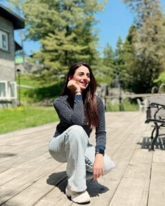 Actress Kinza Razzak HD Photos and Wallpapers May 2024