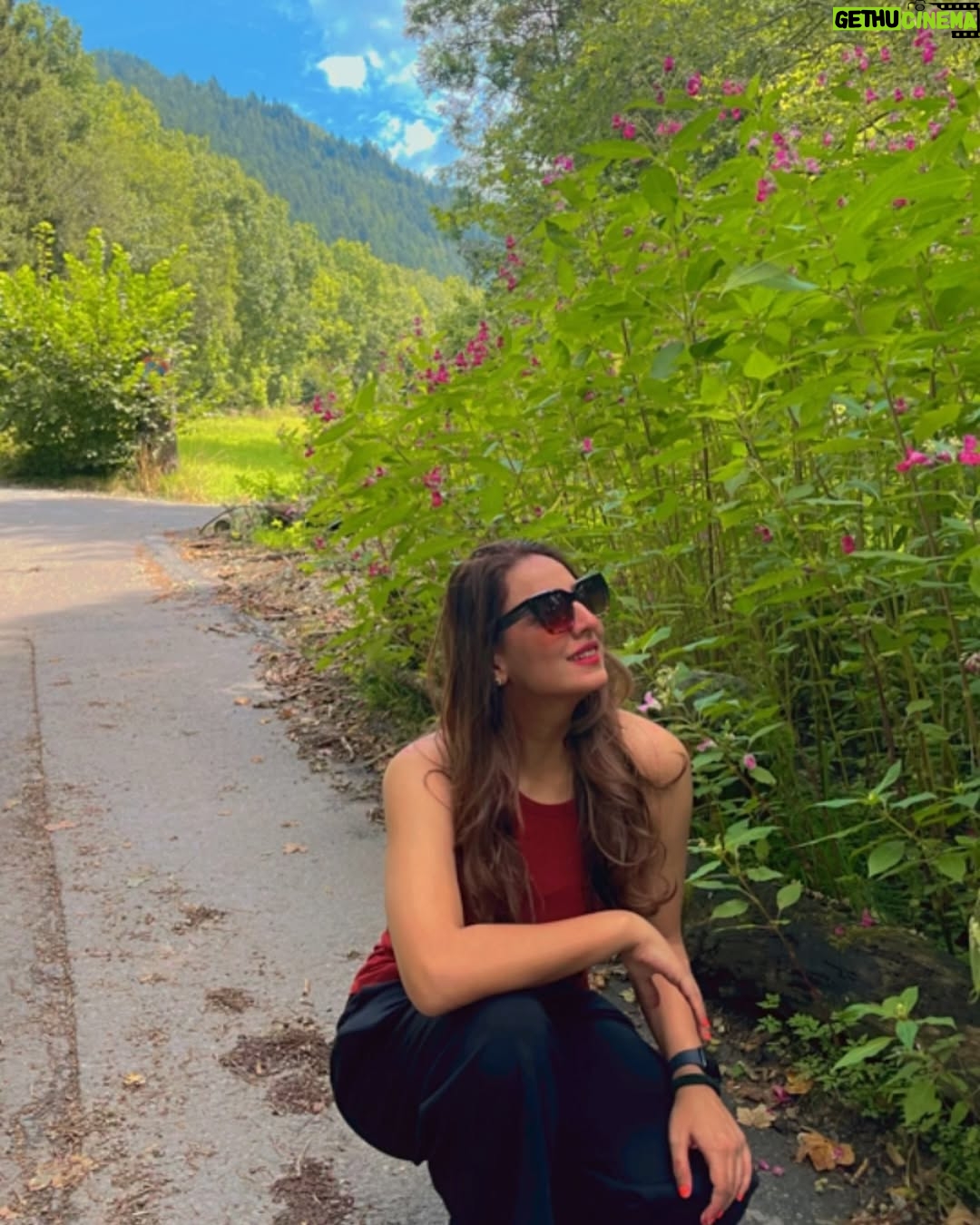 Kinza Razzak - 3.7K Likes - Postcard from 🇦🇹
#austria #love #instagood