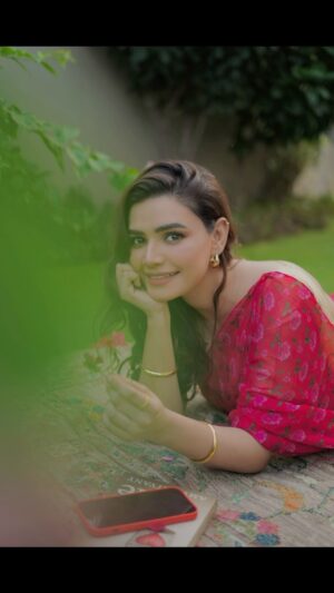 Kiran Haq Instagram - Koi chalda na chara e
Tere bina na guzara e