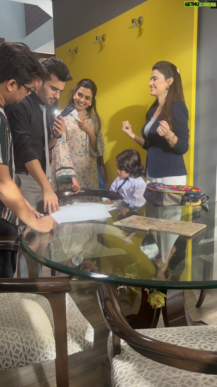 Kiran Haq - 11.4K Likes - Caught in a laughter-filled rehearsal for drama serial Hasrat! 🎬😂
Don’t miss to watch #Hasrat daily at 7:00 PM on #ARYDigital
#BigBangEntertainment #BehindTheScenesFun #Hasrat #Drama #FahadSheikh #KiranHaq #JaniceTessa @muhammad_aryan_sheikh