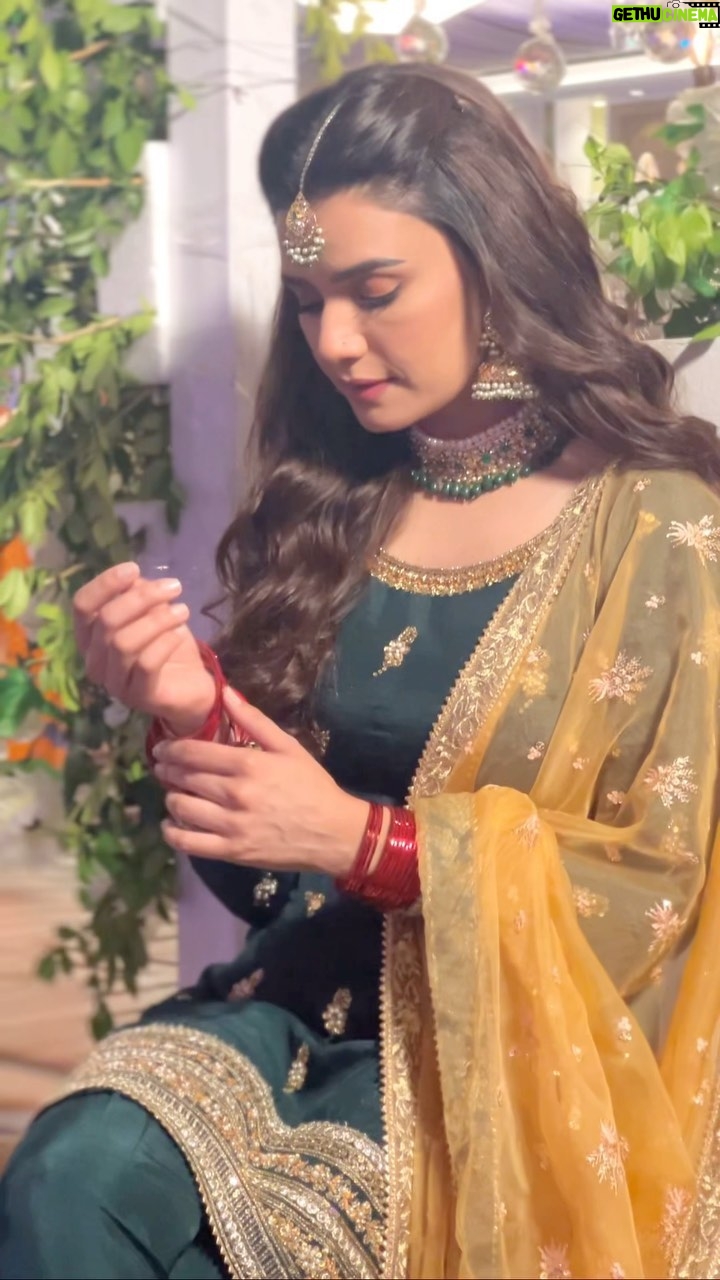 Kiran Haq - 5K Likes - ♥️♥️ 👗 @mayapretofficial