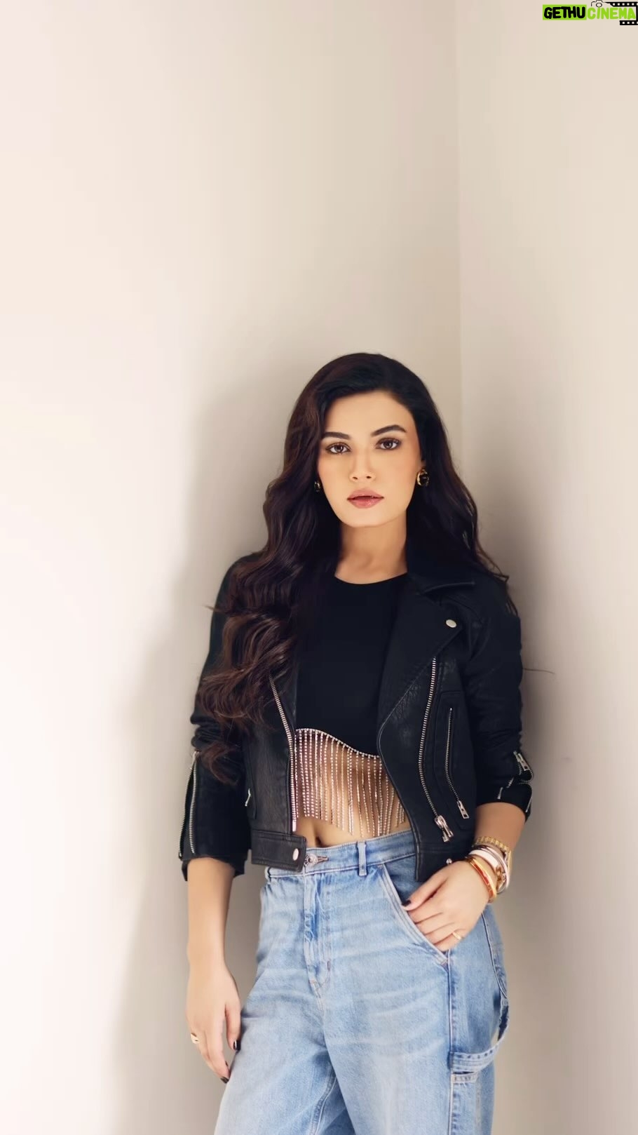 Kiran Haq - 12.3K Likes - When a woman becomes her own best friend, life is easier 🌸