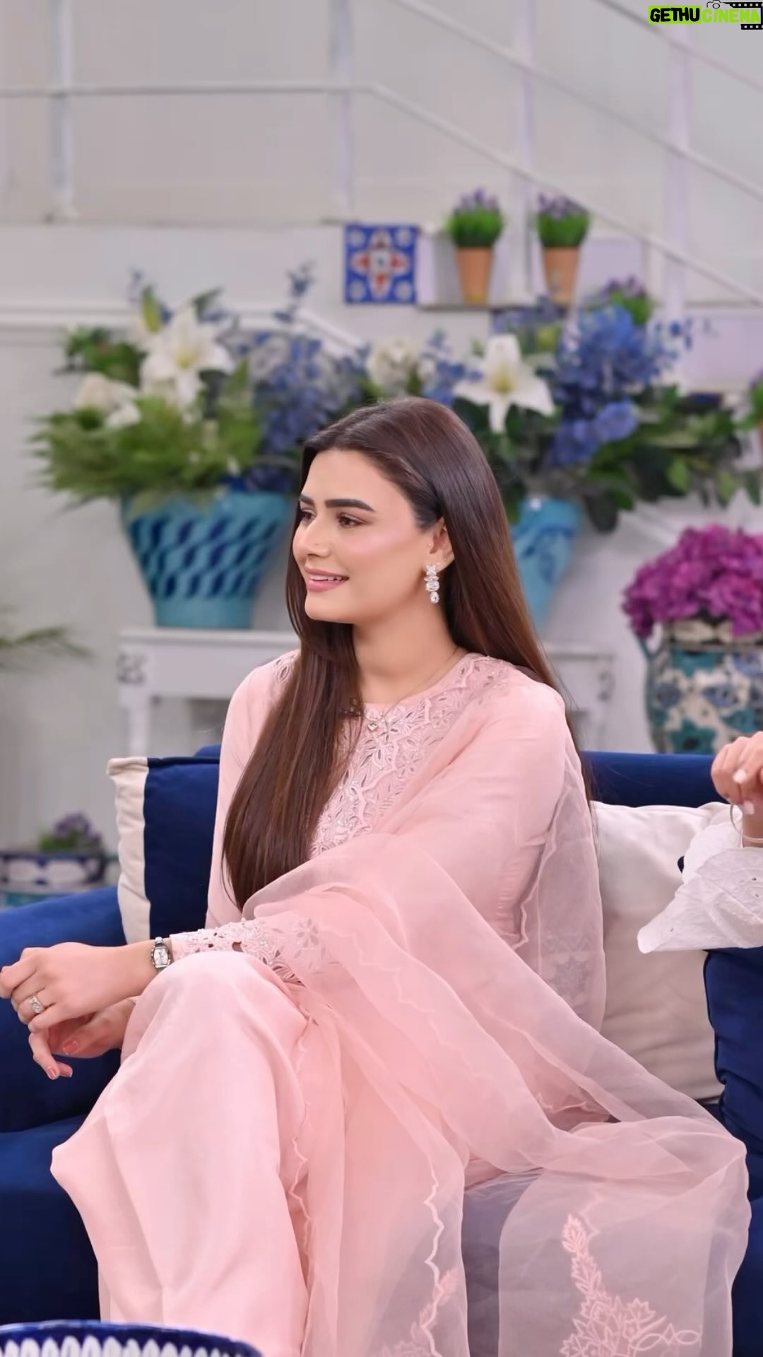 Kiran Haq - 8.7K Likes - Don’t forget to watch HASRAT tonight at 7:00 pm only on @arydigital.tv ❤️
@bigbangentertainment2.0
@meesamnazar
👗 @wajahatmansoorofficial s