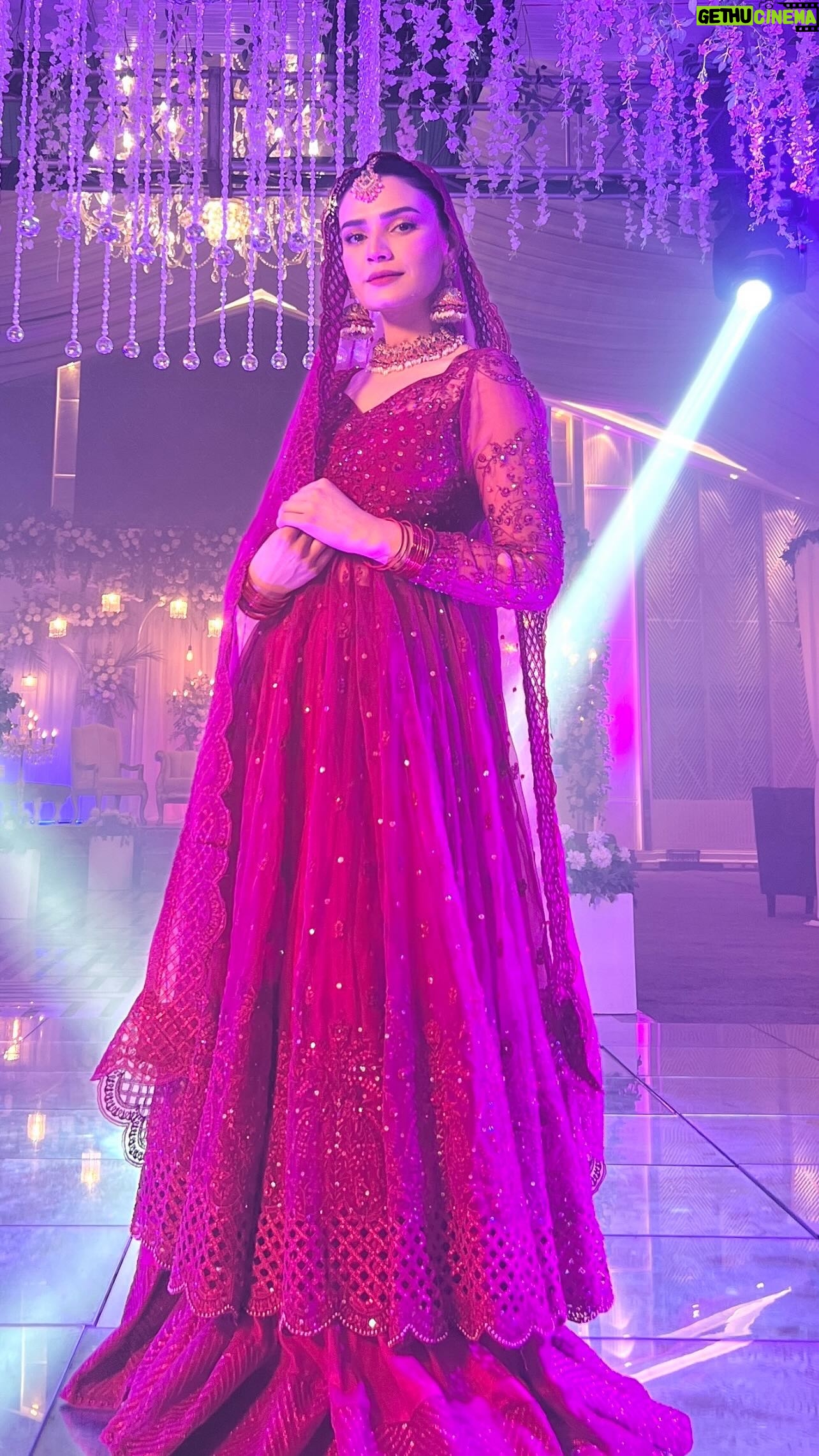 Kiran Haq - 8.3K Likes - Dao only on @harpalgeotv
@7thskyentertainment
@ali.akbar.ali
@haroonshahidofficial
👗 @wajahatmansoorofficial
@manjo_makeupartist