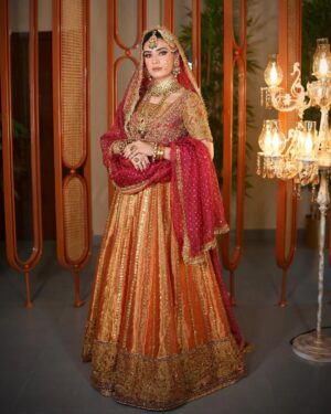 Kiran Haq Instagram - KIRAN! ❤️ 
Signature bridal campaign by @saminahairandmakeupstudio 

Mua/Hair: @saminahairandmakeupstudio 
Celeb: @kiranhaqofficial 
Dress: @sassy.thrift.store28 
Jewellery: @opalbymadihaihsan 
Location: @skinfinitybykiran

#celeberity #makeup #shoot #maribalviphotography #lahore #canada #pakistan #kiranhaq