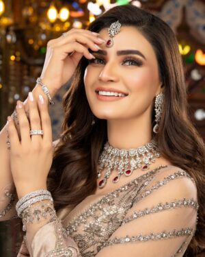 Kiran Haq Instagram - Look as exquisite as our beautiful Kiran Haq on your special day. 

Book your bridal makeover appointment with Skinfinity now: 0321-0907777.

Makeup & Styling: @skinfinitybykiran
Photography: @bilalsaeedphotography 
Outfit: @saniahasancouture 
Jewellery: @akjewelspk 
Coordinator: @srprmanagement 

#skinfinitybykiran #kiranhaq #bridalmakeup #makeup #makeuplooks #lahore #beautysalon