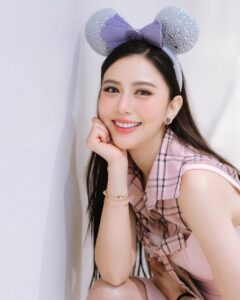 Kodchakorn Songsaengterm Most Liked Photos and Posts