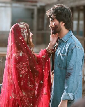 Komal Meer Instagram - Share your thoughts on the mega last episode of #IshqHua! ⚡

Tabrez and Minsa proved that every love story has hurdles, but true love always wins! ❤

@abdullah.kadwani @asadaqureshi @wajahathussain.syed @nooranmakhdoom @haroonkadwani @komallmeer @sohailsameerofficial @saharblues

#GeoEntertainment #GeoTV #HarPalGeo #7thSkyEntertainment #FazilaQazi #RamizSiddiqui #ShehzadMukhtar #WajhiFarooki #IshqHua