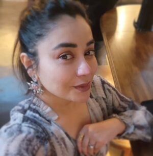 Komal Rizvi Instagram - Off to TOKYO 🉑️㊗️🈳️