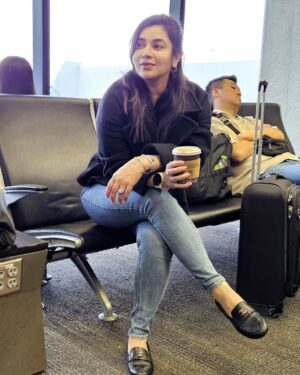 Komal Rizvi Instagram - Leaving California ✈️