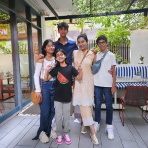Komal Rizvi Instagram - My beautiful nieces and nephews 😍 💕 ❤️