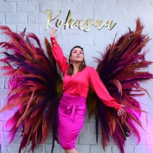 Komal Rizvi Instagram - Let the scents give u wings.
@kohasaa.official