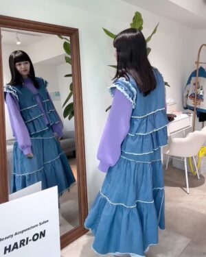 Konomi Naito Instagram - さいきんの、あれやこれや🕺

田口監督と姫ちゃんとシネフェスでトークショーさせて頂いたり(衣装は急に思い立って自作しました)、毎月の美容鍼で背中だけじゃなく痛めてた膝も鍼やっていただいたり、乗馬いったり、リファのイベント参加したり、畑で大根抜いたり

あっという間に過ぎ去った2月

3月もアクティブにポジティブにがんばろおう！💎