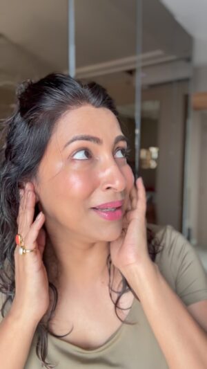 Kranti Redkar Instagram - Poor Godot 😇