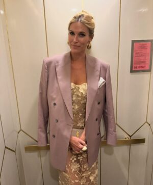 Kristen Taekman Instagram - @playingforchangefoundation you have done it again!! Congratulations on an amazing night for a wonderful cause!! @jmtaekman ❤️🎶