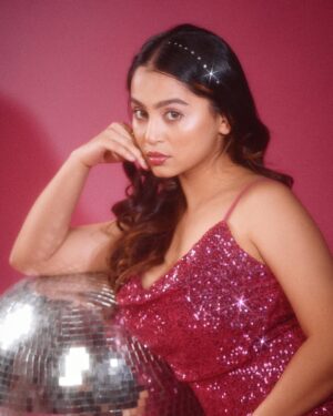 Kristina Patel Instagram - Last slide is my fav 💫♥️
.
.
.
📸 : @kapilcharaniya 
MUA : @ar_111ash  @vinitarathod02_ 
.
.
#instagram #instalike #kristinapatel #new #love #trend #fashion #fashionstyle #lifestyle #instadaily #instagood