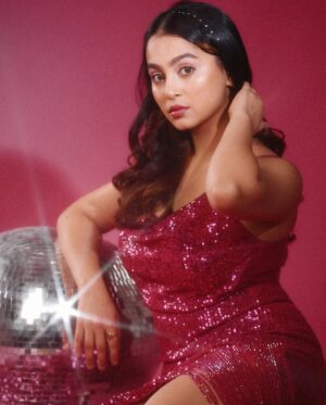 Kristina Patel Instagram - Last slide is my fav 💫♥️
.
.
.
📸 : @kapilcharaniya 
MUA : @ar_111ash  @vinitarathod02_ 
.
.
#instagram #instalike #kristinapatel #new #love #trend #fashion #fashionstyle #lifestyle #instadaily #instagood