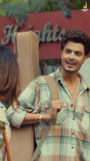 Kritika Singh Yadav Instagram - Full Video Out Now ❤️ #gurnazar 
#diltujaantu 

@kritikasinghyadav_ @chetsinghmusic @jhankarmusicpunjabi @imanmohansinghh @piyushgautam_ @sourabh_bhardwaj_bhatt @sahilmehraz @onkarsinghcolorist @kkarann_7 

Special Thanks - @millindgaba Bhai @crazysethi Bhaji @ghuggss Bhaji @4umehra 🫶