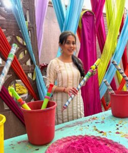 Actress Krutika Desai Khan HD Photos and Wallpapers March 2025