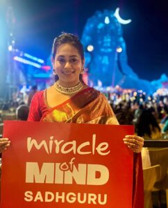 Actress Krutika Desai Khan HD Photos and Wallpapers March 2025