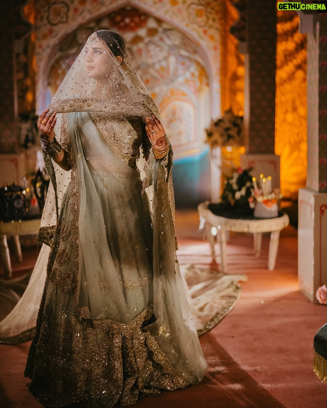 Kubra Khan - 257.6K Likes - I wanted to Sparkle. @hijabomer you made me sparkle. Thank you. - Few glimpses of a beautiful night filled so love and laughters. Thank you @yrattamedia for such beautiful memories. And of course, my glam up by none other than @mubsher.bhatti