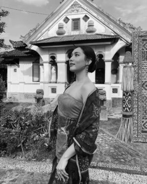 Laksmi De-Neefe Suardana Instagram - Rahajeng Nyepi çaka 1947 semeton sareng sami ˚✧⁎⁺˳✧༚