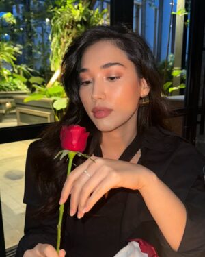 Laksmi De-Neefe Suardana Instagram - I don’t love Valentine’s (I love 🌹)