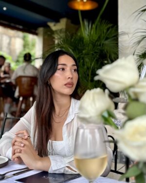 Laksmi De-Neefe Suardana Instagram - Birthday Recap: I’m Twenty Fine 🎂💐