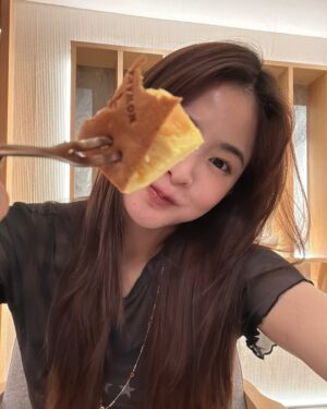 Lapassalan Jiravechsoontornkul Instagram - Sushi day🍣😋 ข้าว Abalone อร่อยมากกกกก no.1🦪💖
@nowaki.bkk 💯