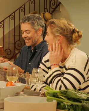 Lara Fabian Instagram - Au programme ce dimanche : des chansons, des rires et de la bonne humeur !

Et vous, qu’est-ce que vous avez prévu ce week-end ?

Rendez-vous ce dimanche à 16h sur France 2 pour (re)découvrir Lara Fabian, Manu Payet et Pauline Déroulède.

#manupayet #larafabian #paulinederoulede #udalc #undimanchealacampagne #france2 #francetv #fredericlopez #inédit #dimanche #emission