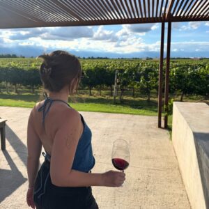 Laura Esquivel Instagram - 🍷✨ un poco de las hermosas vacaciones.. que fueron hermosas porque las compartí con la persona mas genial del planeta ❤️ @facucedeira