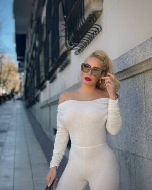 Laura Gadea Instagram - Con los hombros al descubierto @FashionNova 
Este conjunto lo podéis encontrar en la web así:
Yasmine Off Shoulder Sweater Jumpsuit - Cream

#madrid #comunidadmadrid #comunidademadrid #comunidaddemadrid #spain #españa #love #photography #picoftheday #instagood #photooftheday #travel #fashion #art #style #happy #photo #instagram #summer #fitness #smile #europe #instalike #beauty