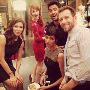 Laura Spencer Instagram - More familiar BONES faces celebrating 200! ❤️💀🎂 Thank you for my beautiful dress @suewongfashion!