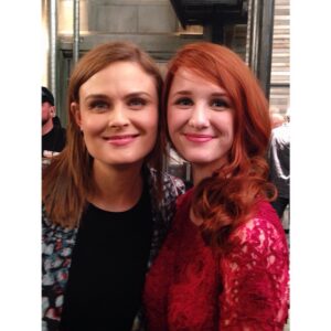 Laura Spencer Instagram - Happy 200th episode to Emily and the entire Bones cast and crew! This pic is from the cake cutting celebration today. ❤️💀🎂