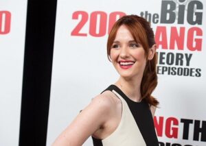 Laura Spencer Instagram - 💃🏻HAPPY 200!!!💃🏻
Makeup by @lizlash
Hair by @_palexandra_