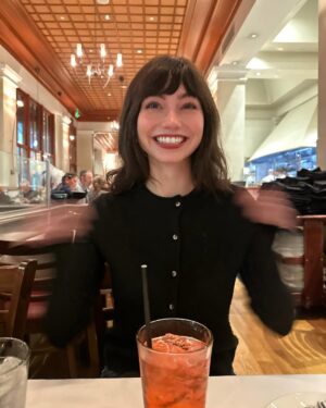 Lauren Lindsey Donzis Instagram - me when shirly temple
