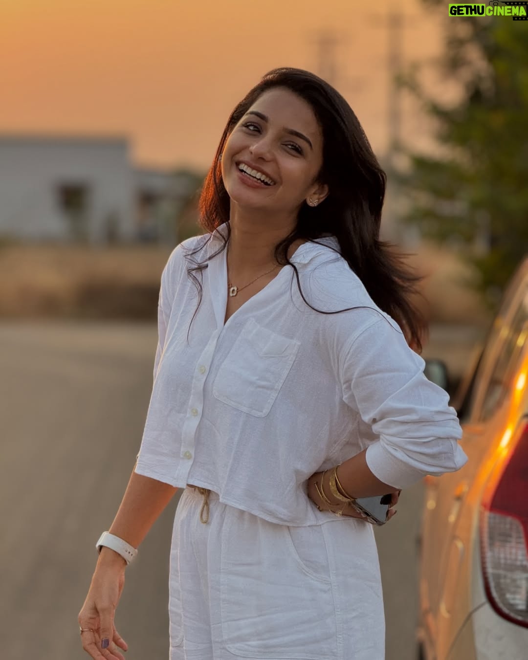 Lavanyaa - 193.5K Likes - Sunset state of mind
Pc @dhileeban_shanmugam & @dr_sharmika chellam