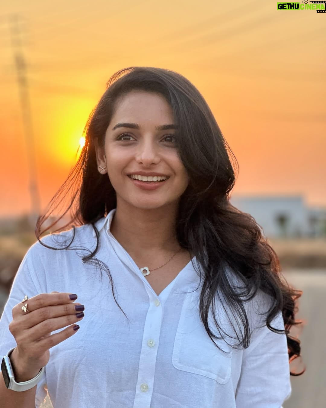 Lavanyaa - 193.5K Likes - Sunset state of mind
Pc @dhileeban_shanmugam & @dr_sharmika chellam