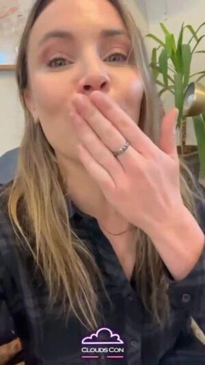Leah Pipes Instagram - #CACLeah 🖥️

Leah a un petit message pour vous 💌

RAPPEL PLANNING
Panel : 20H - 20H45
Meeting Game : 21H00 - 21H30
1-1 : 22H00 - 23H30

***

Leah has a message for you all 💌

REMINDER - SCHEDULE (French time)
Panel : 8 - 8:45 PM
Meeting Game : 9 - 9:30 PM
1-1 : 10 - 11:30 PM

🎟️ Billetterie en bio / Ticketing in bio (linktree)