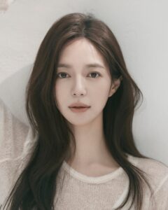 Actress Lee Elijah HD Photos and Wallpapers March 2025