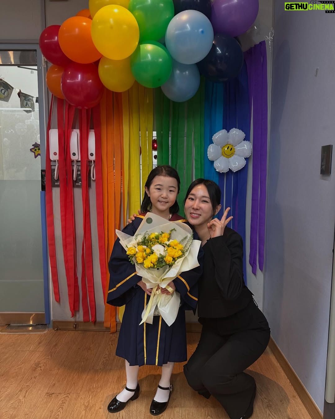 Lee Ji-hye - 18.5K Likes - 내딸의 유치원 졸업식
오열
오열
이렇게 눈물이 난다고? ㅠ
축하해 내딸❤️