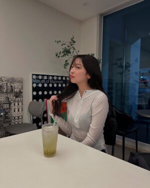 Lee Soo-min Instagram - 아 몰라 못 고르면 다 올리랬어🥺