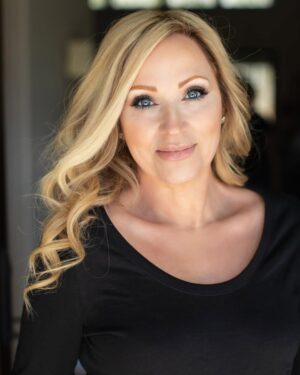 Leigh-Allyn Baker Instagram - Several months back I had the awesome privilege of photographing my dear friend Leigh-Allyn Baker’s headshots and book promo photos! 
The camera loves her and seriously those blue eyes!!!
Her amazing children’s book “One Small Little Voice” is available now at BraveBooks.com @bravebooks.us @l_a_baker_13 @digismilesphotography